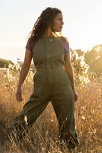 Cargar imagen en el visor de la galería, Overoles BAGGY Verde musgo