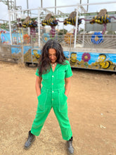 Cargar imagen en el visor de la galería, OVEROL MANGA CORTA VERDE ITACARE    @plantawoman
