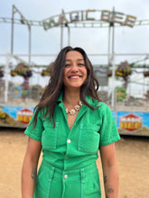 Cargar imagen en el visor de la galería, OVEROL MANGA CORTA VERDE ITACARE    @plantawoman
