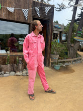 Cargar imagen en el visor de la galería, Overol PINK COTELE PLANTASTIC
