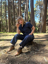 Cargar imagen en el visor de la galería, Overol  Mezclilla azul clásico
