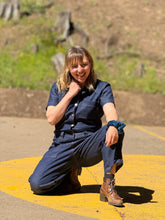 Cargar imagen en el visor de la galería, Overol  Mezclilla azul clásico
